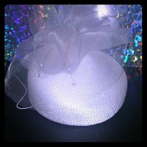 Womens White Derby/Sunday Vintage Hat